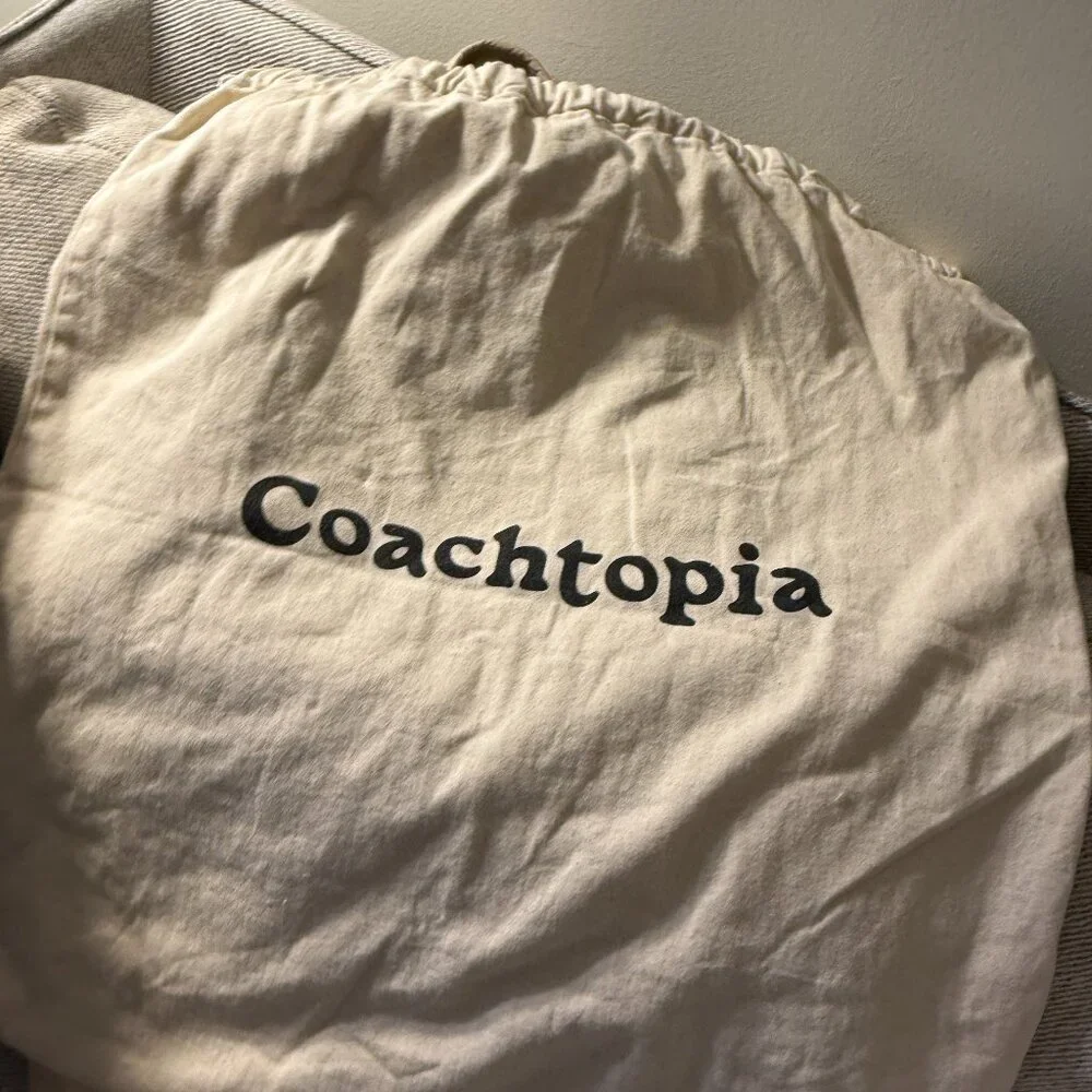 Coachtopia Loop Flat Tote With Cloud Quilting - Picture 8 of 11